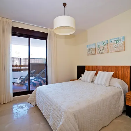 Ona Valle Golf & מלון דירות