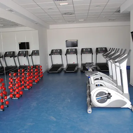 أونا فال رومانو غولف&ريزورت شقة فندقية إِستيبونا