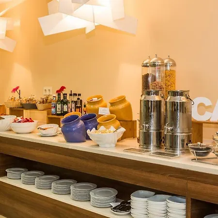 أونا فال رومانو غولف&ريزورت 4*